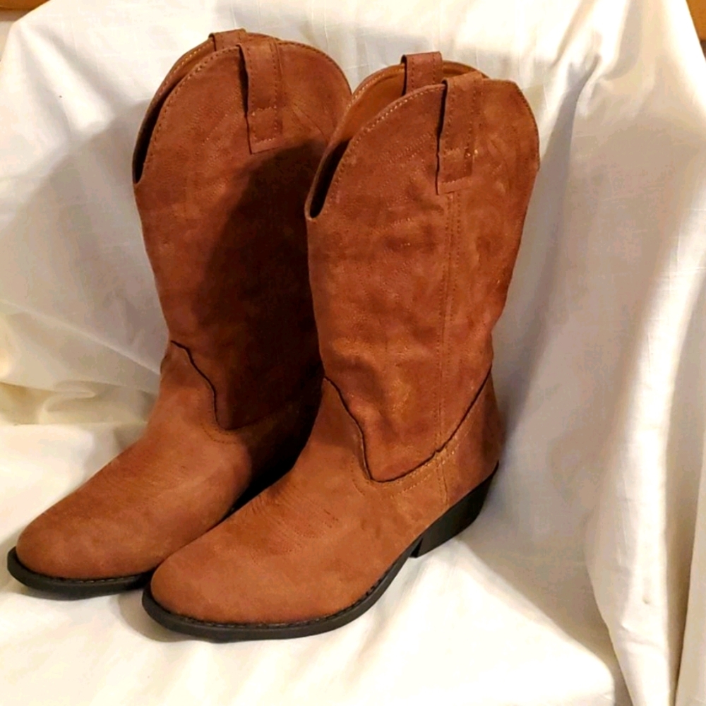 Women's Size 7.5 M Rampage Western Style Boots